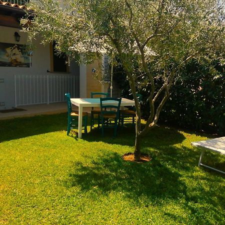 Il Bounty - Struttura Per Soggiorni Brevi - Fontane Bianche Buitenkant foto
